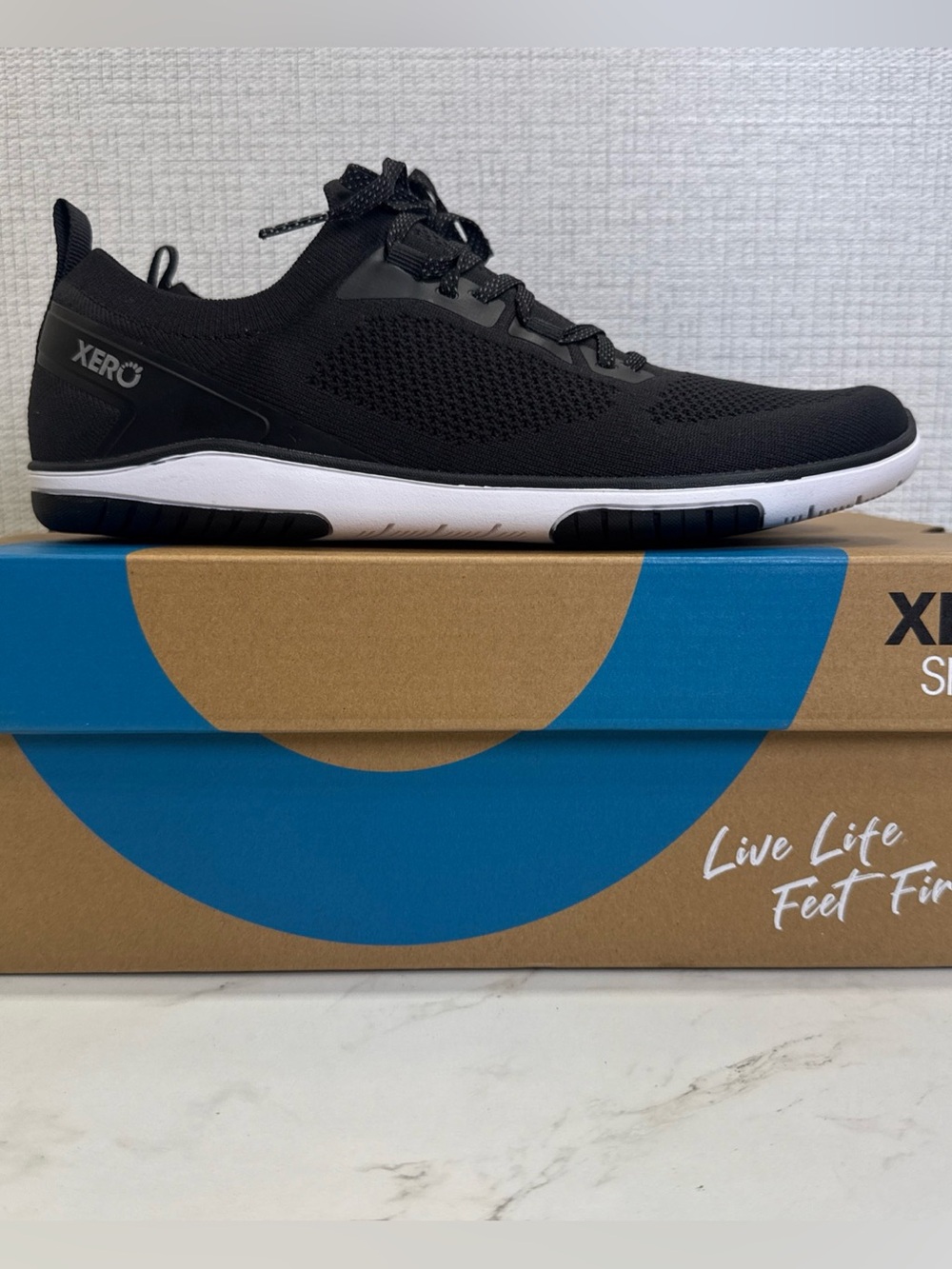 Xero Shoes Mens 8.5 Nexus Knit Athletic Lifestyle Sneakers Black 8 1/2 New Box